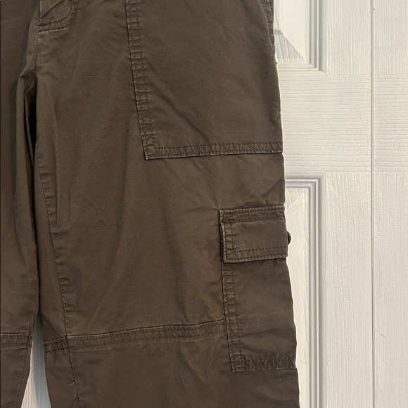 Banana Republic Dark Green Cargo Pants - Picture 2 of 7